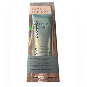 Sun + Moon Seas The Day Plump Perfect Daily Facial Moisturizer 5.1 fl oz